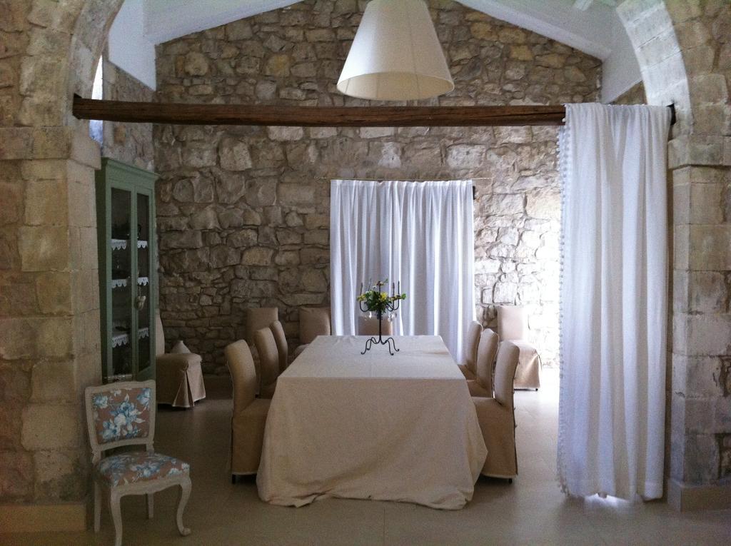 Cannizzara Valata Minusa Country Resort מראה חיצוני תמונה